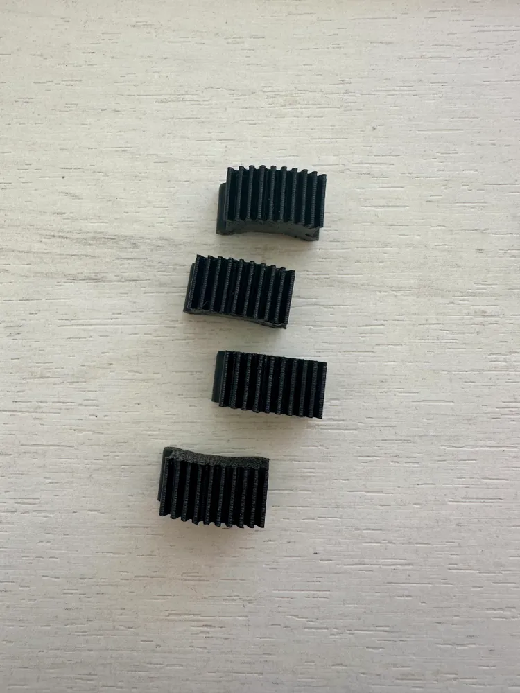 Накладки Dors на ролике в сборе