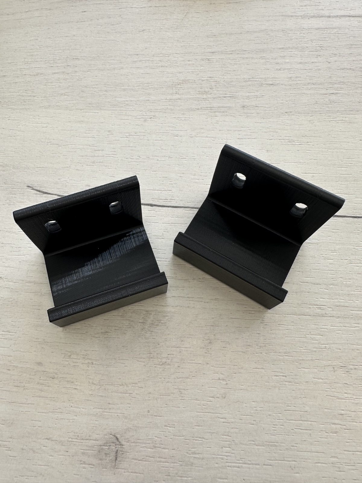 Напольная направляющая АРД Geze из PETG